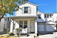 Building Photo - 1010 Liberty Dr