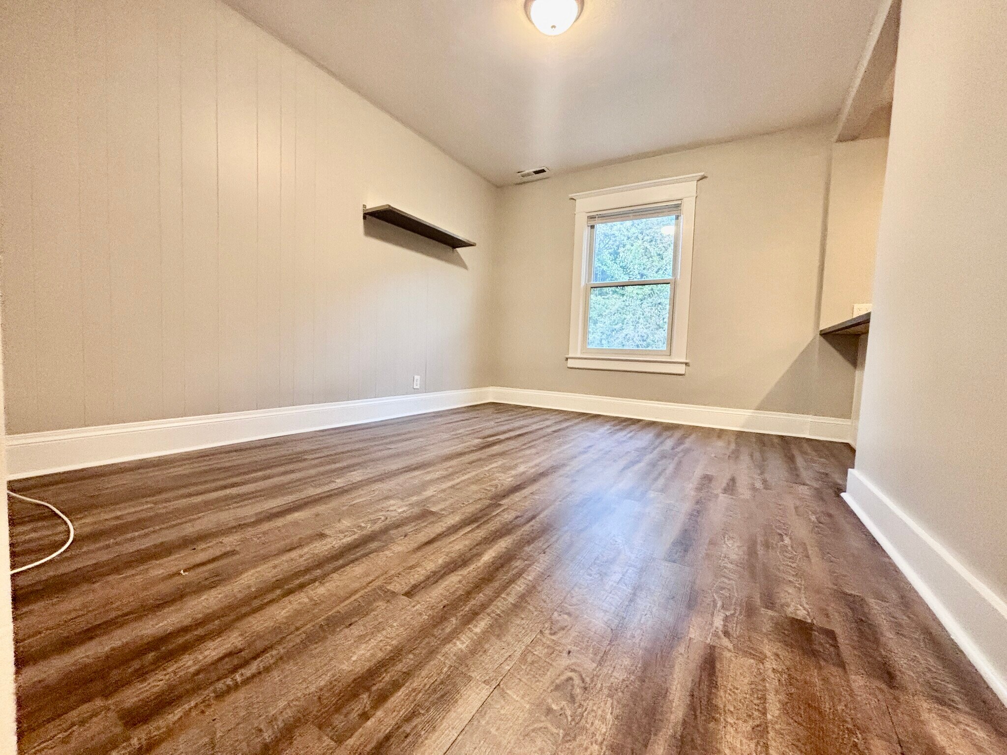 Living Room - 718 NW 21st Ave