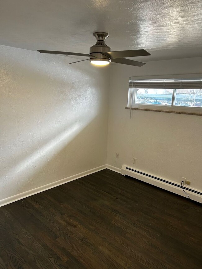 Building Photo - 3642-3652 Allison St.