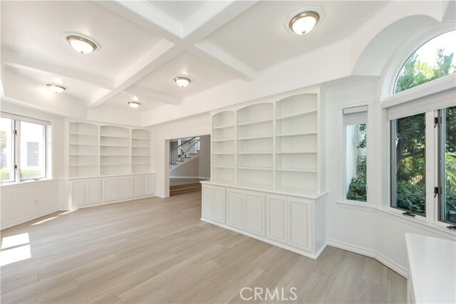 Building Photo - 2836 N Kingsgate Dr