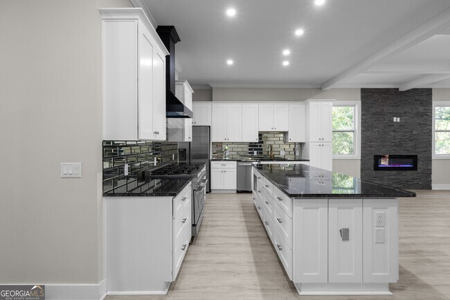 Building Photo - 1331 Diamond Ave SE