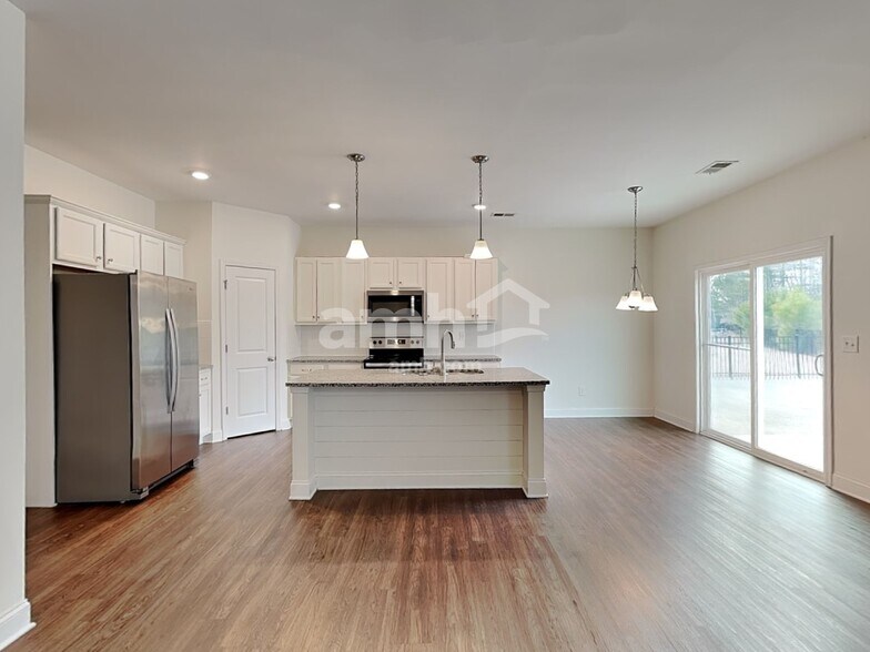 Building Photo - 2462 Napa Valley Dr