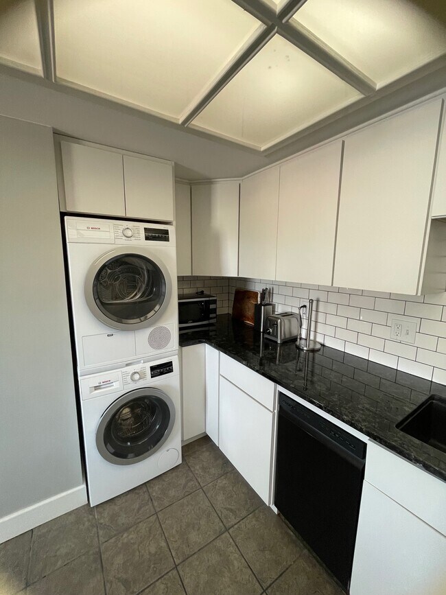 Building Photo - The Baxter - Residential