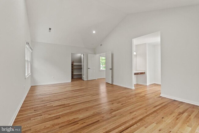 Building Photo - 6609 Heidi Ct