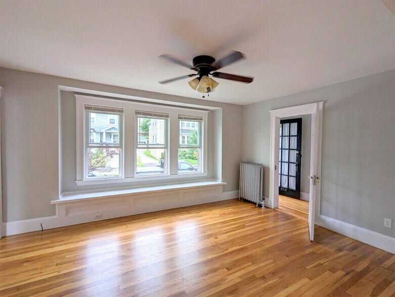 Primary Photo - 13 Kimball Rd