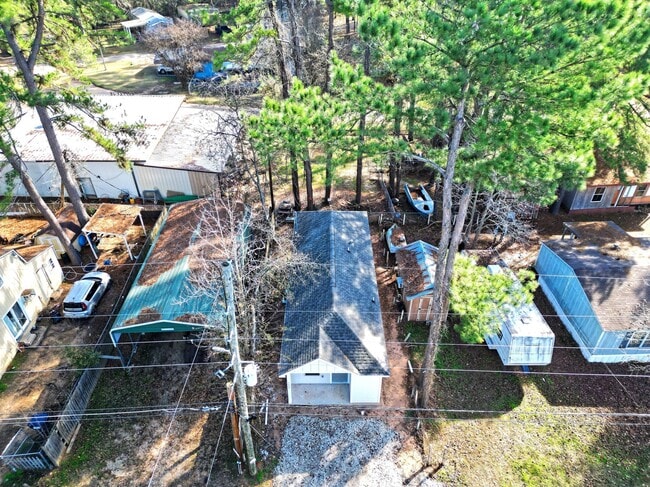 Building Photo - 9638 WARM Spgs