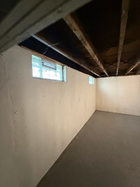Building Photo - 14218 Tuckahoe Ave