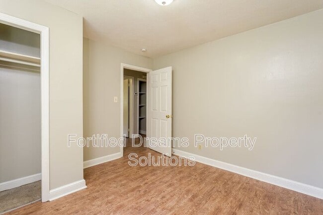 Building Photo - 1413 Fitch St