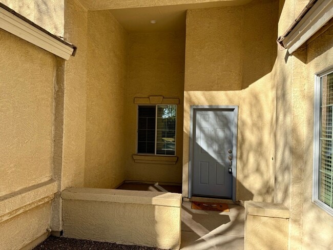 Building Photo - 4 Bedroom | 2 Bath - Single Story Home in Village at Queen Creek