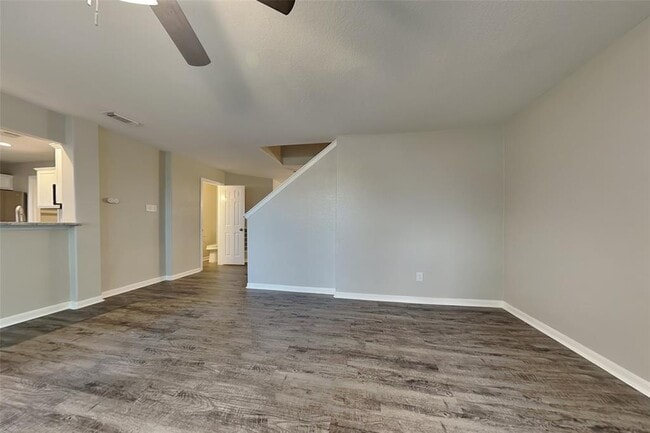 Building Photo - 17727 Barton Point Ln