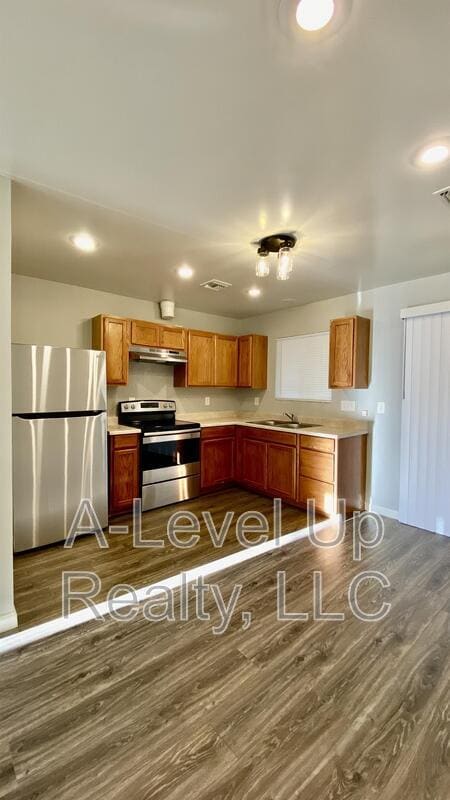 Building Photo - 219 W Pennsylvania Dr