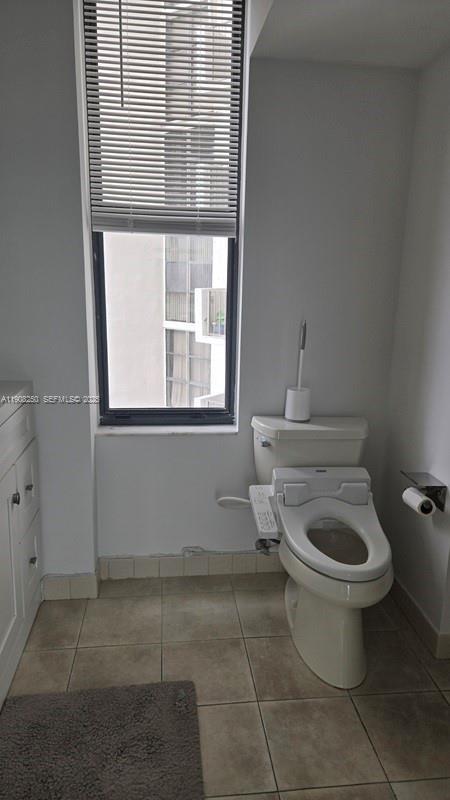 Building Photo - 18181 NE 31st Ct