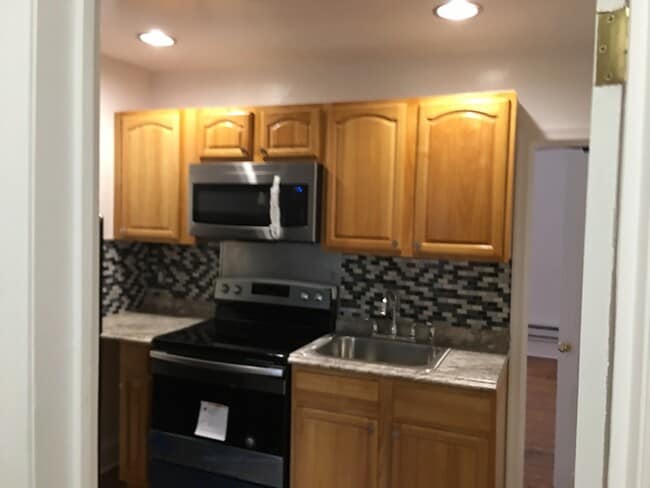 Building Photo - 1535 Sellers St