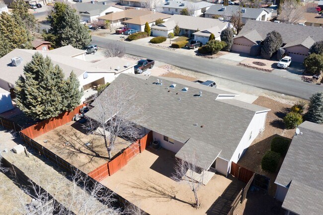 Building Photo - 6220 N Buckboard Dr