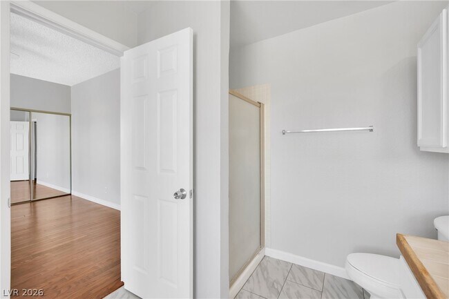 Building Photo - 8136 Spur Ct