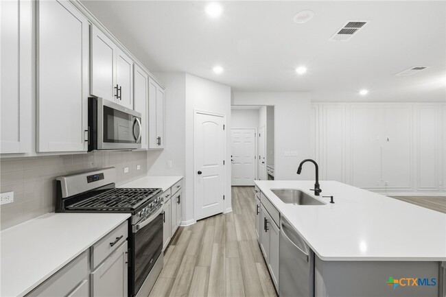 Building Photo - 1941 Winston Way