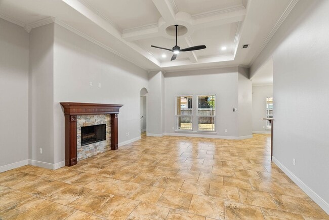 Building Photo - 4 Bedroom 3 Bath on the Island