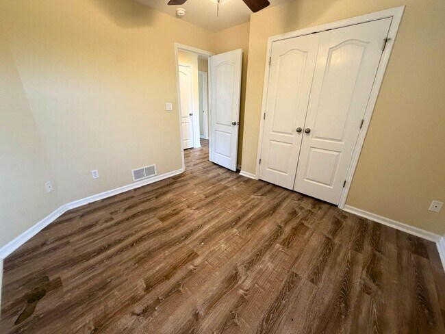 Building Photo - 4203 Spring Cress Dr