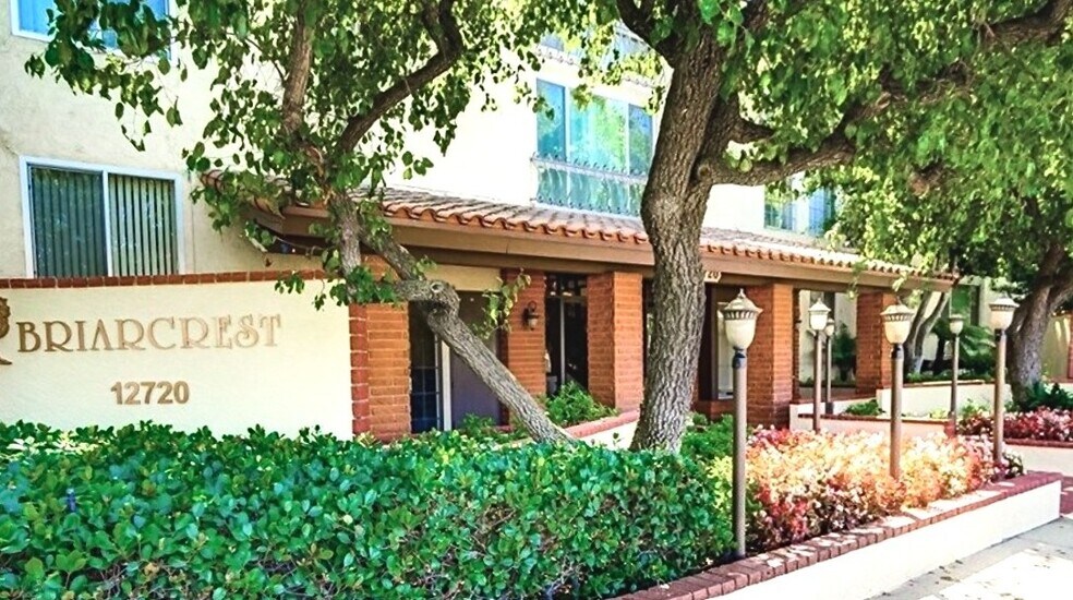 Building Photo - 12720 Burbank Blvd
