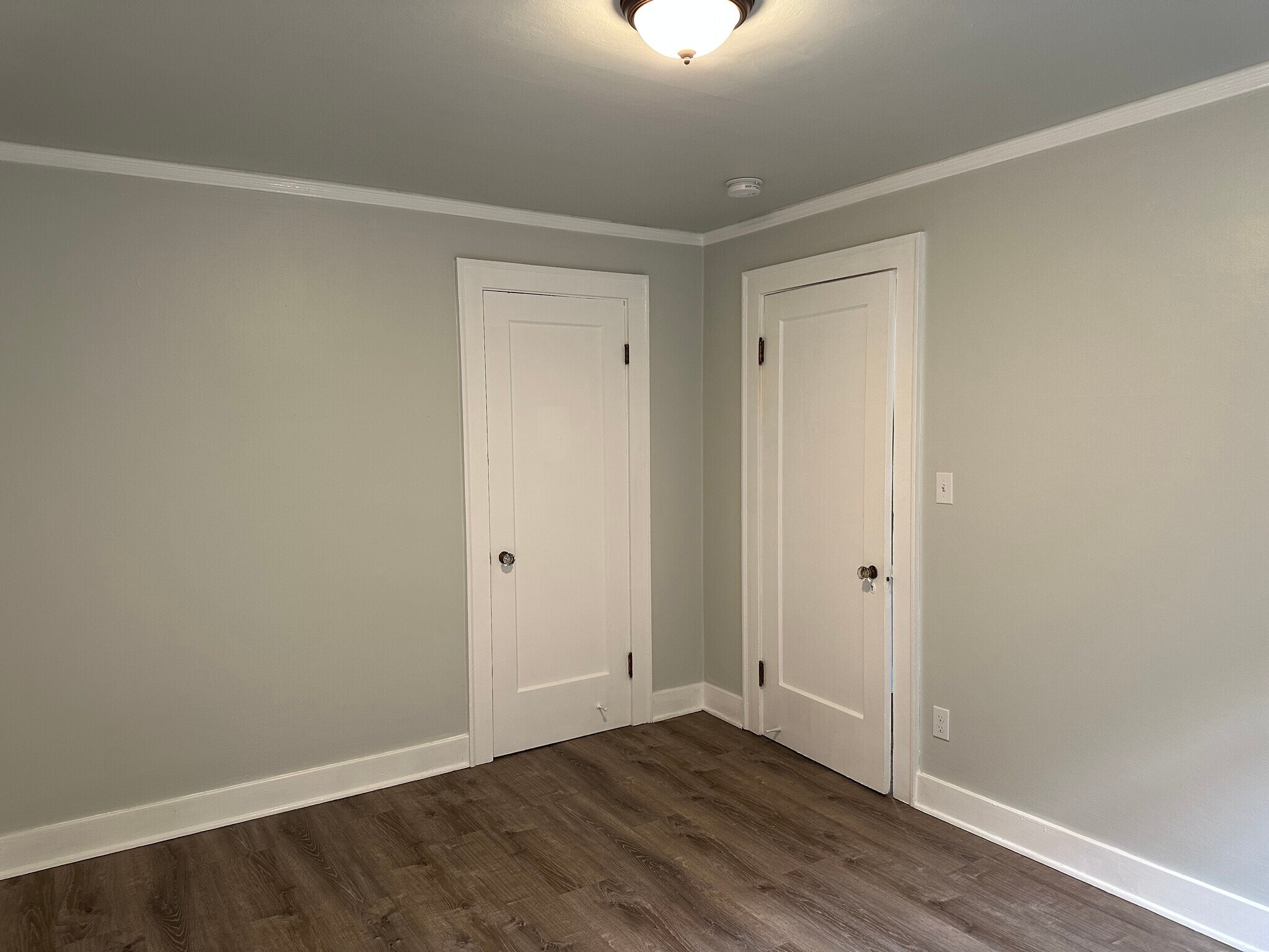 Building Photo - 766 Belmont Ave E