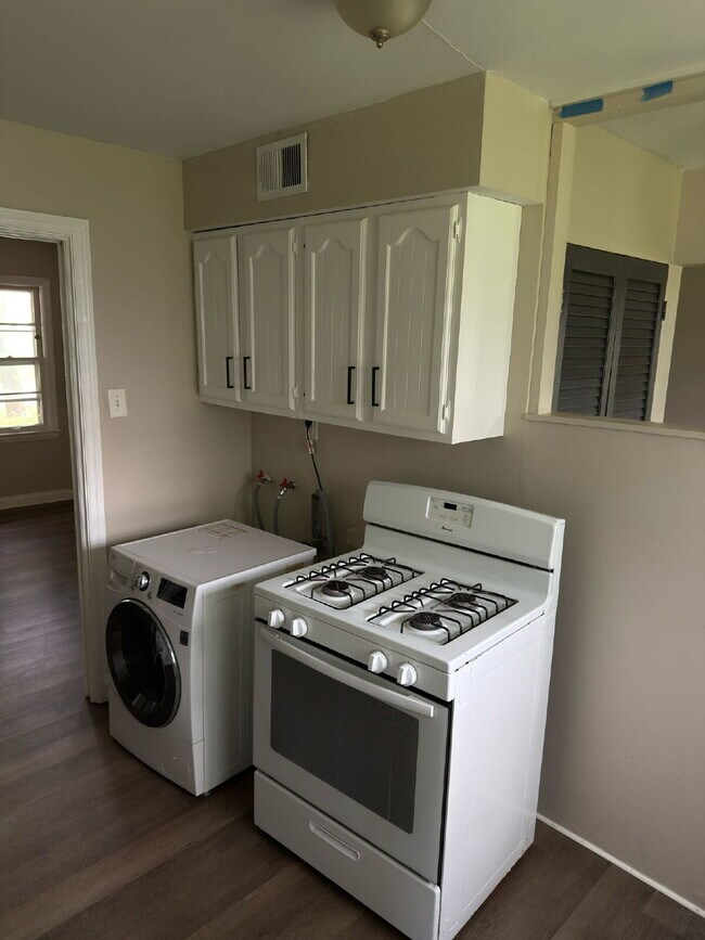 Building Photo - Charming 4-Bedroom Home in Florissant – Co...
