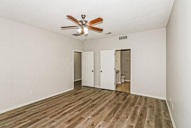 Building Photo - 7818 Yaupon Ranch Ct