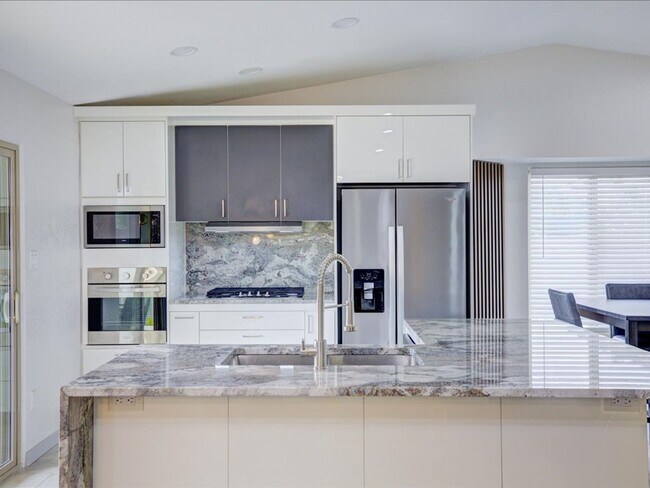Building Photo - 3 Bedroom 2 Bathroom: Partially Furnished home!! **UNFURNISHED-RENTAL PRICE IS $3,000.00**