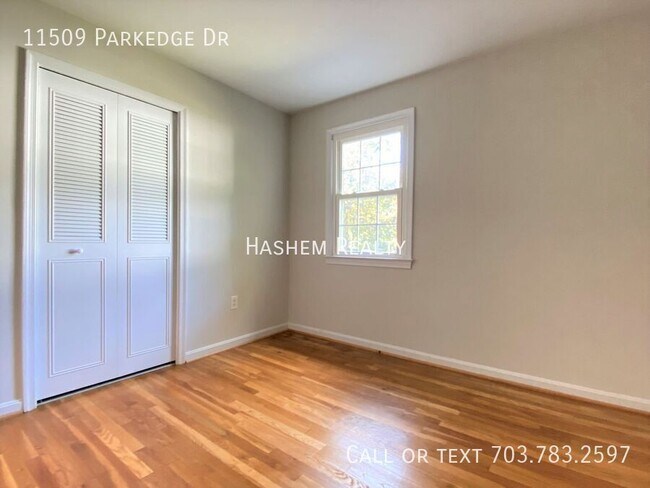 Building Photo - 11509 Parkedge Dr