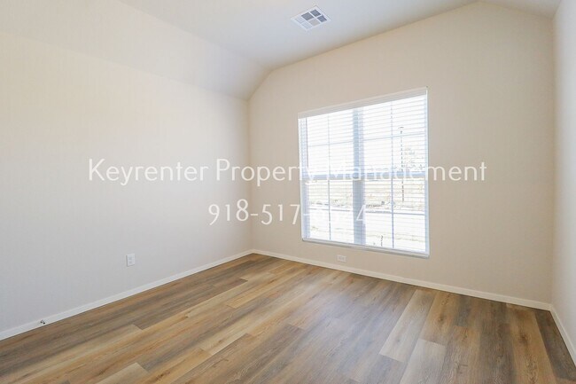 Building Photo - 4 Bed 3 Bath New Construction Simmons Home at Pine Valley Ranch
