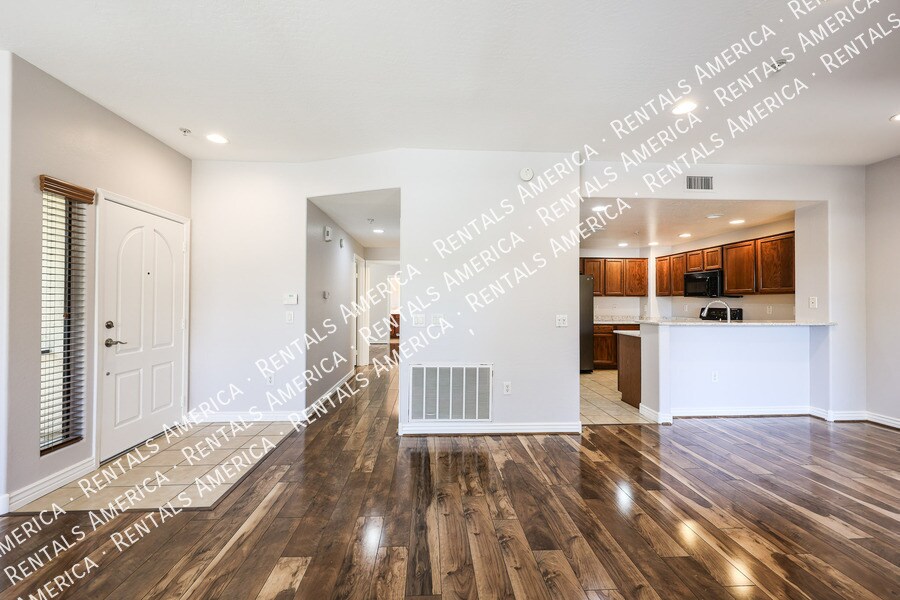 Building Photo - 21320 N 56th St