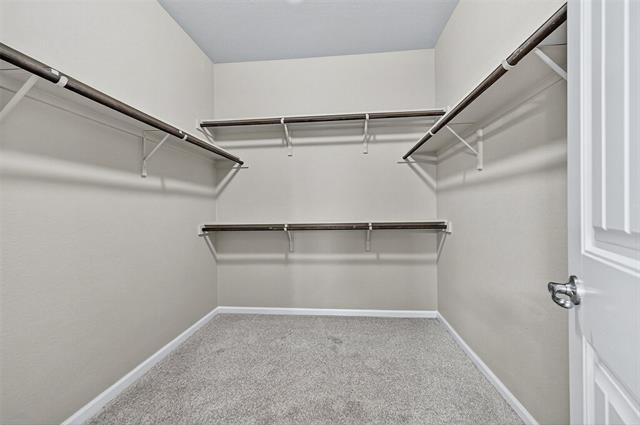 Building Photo - 405 Roger Graves Cir