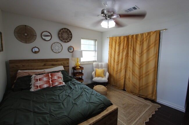 Building Photo - 41 Moriarty St NW