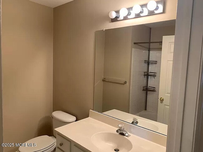 Building Photo - 35 Ironwood Ct