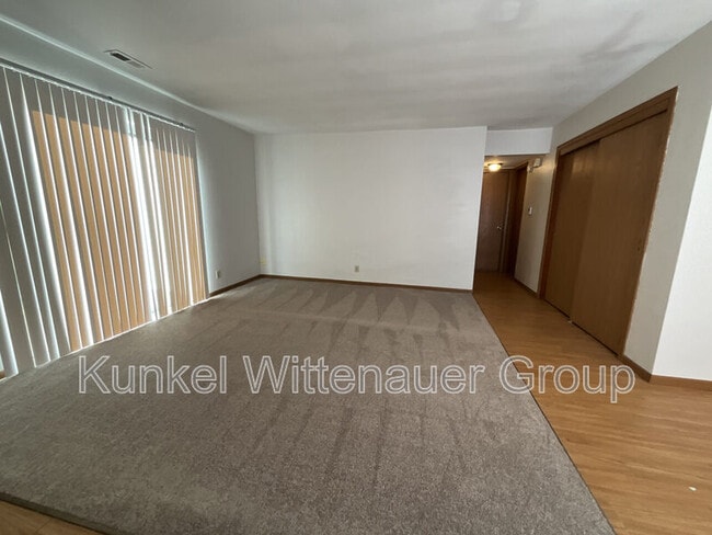 Building Photo - 1813 Jamestown Rd