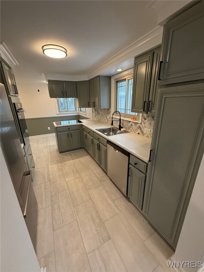 Building Photo - 307 Grandview Ave