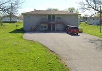 Building Photo - 7308 N Wade School Rd