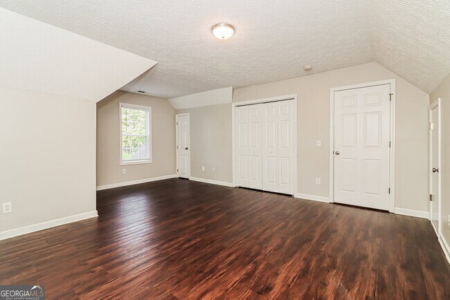 Building Photo - 201 Brick Mill Dr