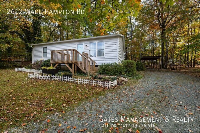 Building Photo - 2612 Wade Hampton Rd