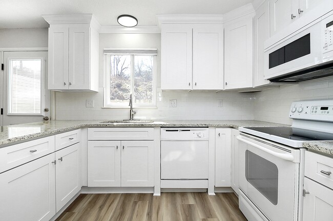 Building Photo - 1524 Waybridge Ln