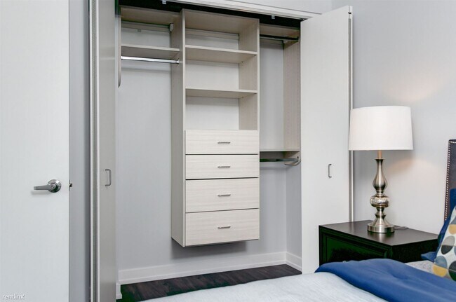 Building Photo - 1 br, 1 bath  - Duet - 904 401