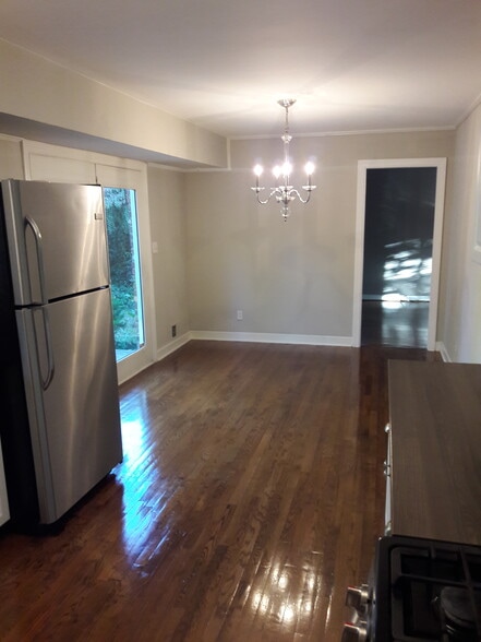 Building Photo - 9805 La View Cir