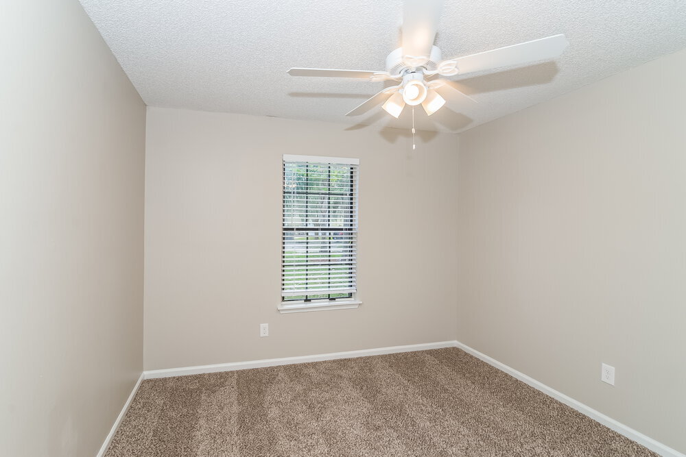 Building Photo - 2221 Alderney Ct