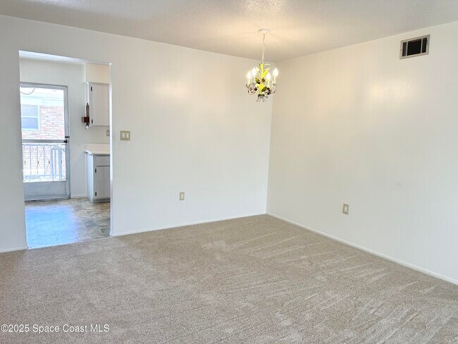 Building Photo - 190 E Olmstead Dr