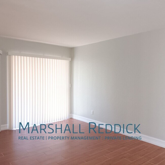 Building Photo - 5327 Summerlin Rd
