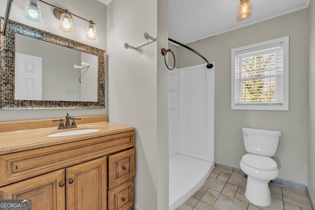 Building Photo - 1555 Hardin Ave