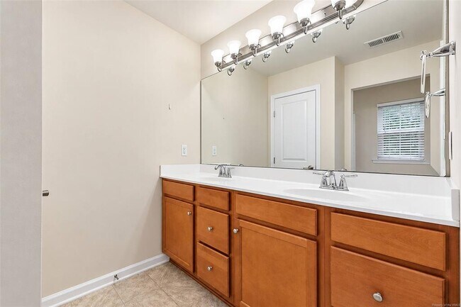 Building Photo - 3474 Westham Ln