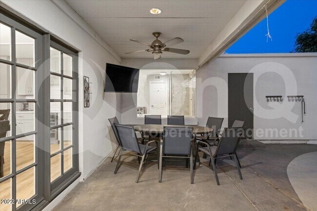 Building Photo - 6149 E Delcoa Ave