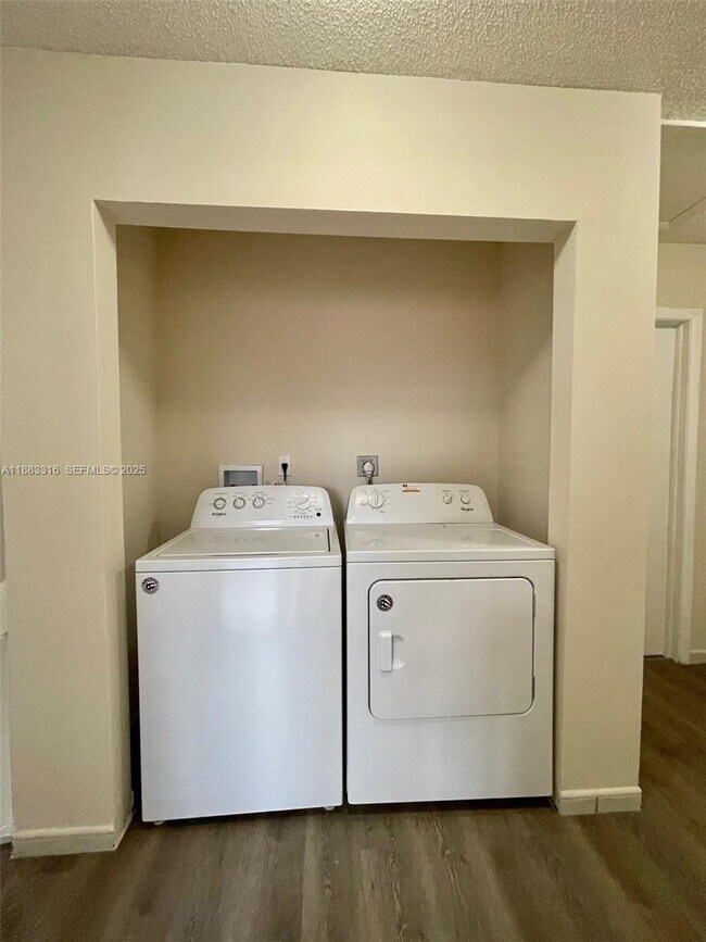 Building Photo - 7211 W 24th Ave