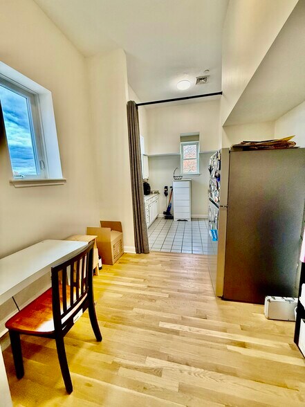 Building Photo - 253 Norfolk St