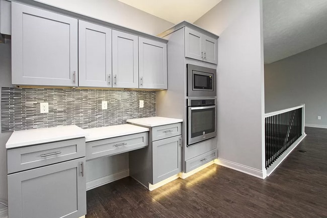 Building Photo - Beautiful 5 Bed/3 Bath House Available February 1st, 2026!